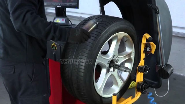 Cách cân bằng lốp xe bằn TC-1500