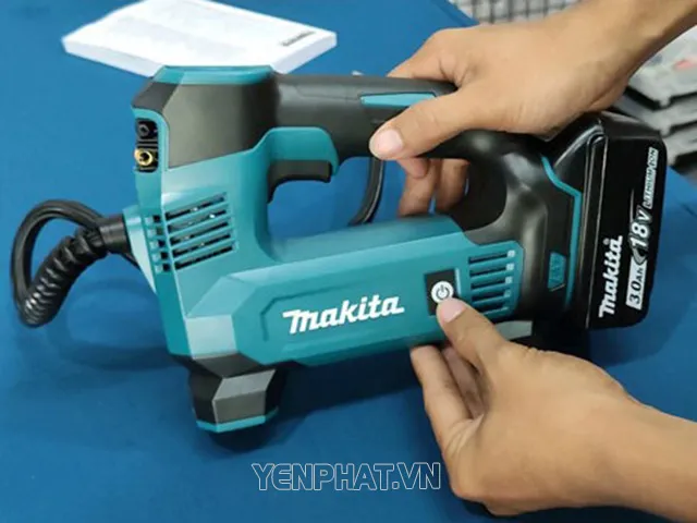 Model máy nén khí dùng pin Makita DMP180Z