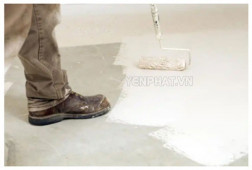 Chia sẻ cách làm sạch giày bị dính sơn hiệu quả