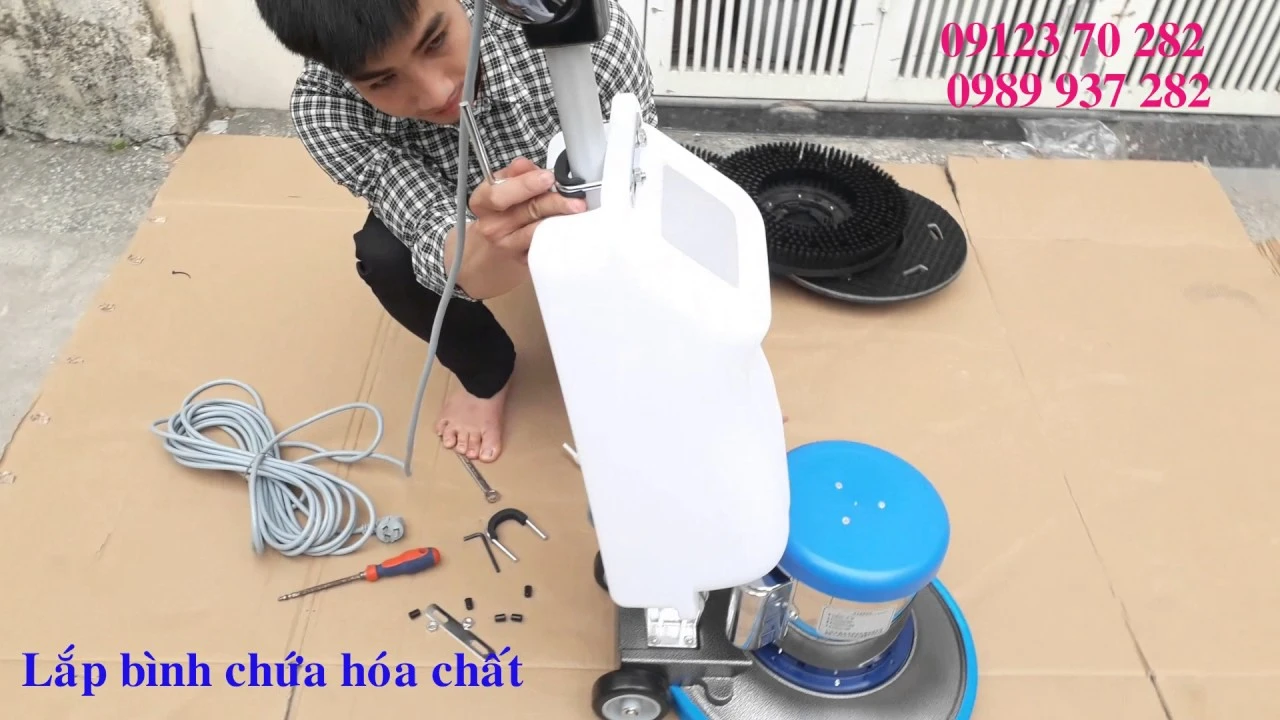 Cấu tạo máy chà sàn và cách lắp máy chà sàn đơn