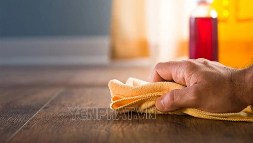 Giữ gìn, bảo vệ sàn lát gạch giả gỗ cẩn thận để đảm bảo độ bền đẹp của nền nhà