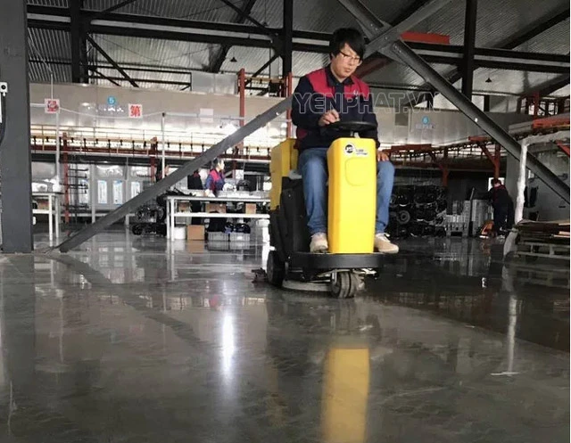 Tính cơ động cao giúp máy dễ vận hành trong những khu vực rộng lớn