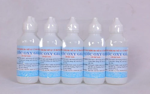 Oxy già cũng có tác dụng tẩy rêu mốc trên tường