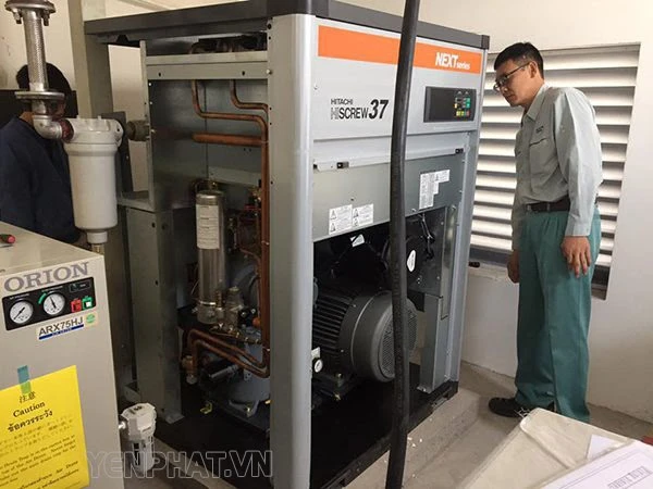 máy nén khí trục vít Hitachi Hiscrew 37