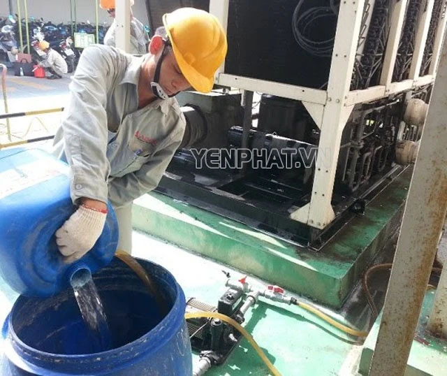 diệt rong rêu trong tháp hạ nhiệt