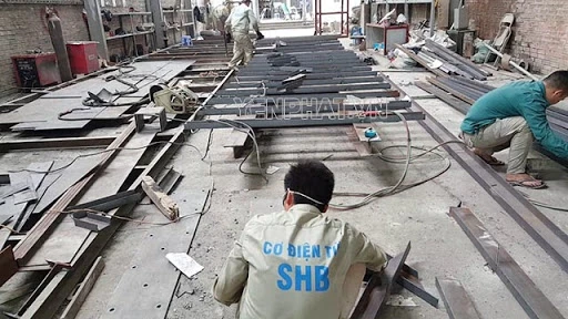 Sản xuất, chế tạo cầu nâng tại các công ty lớn