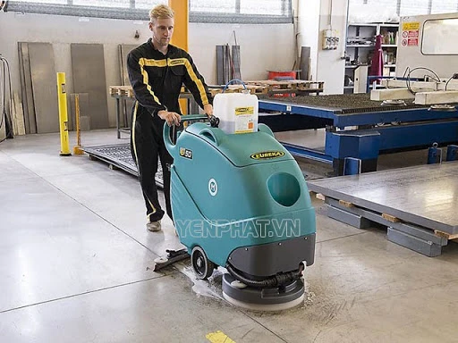 thuê máy chà sàn liên hợp tiết kiệm chi phí