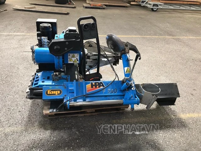 Máy ra vào lốp xe HPA