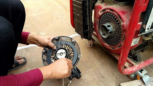 sửa máy phát điện gia đình