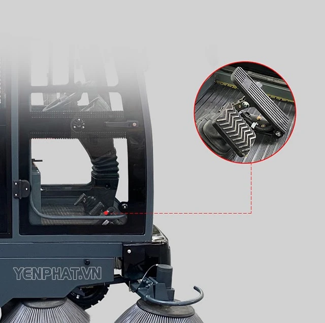 Xe quét rác đường công nghiệp Kumisai KMS-81 2