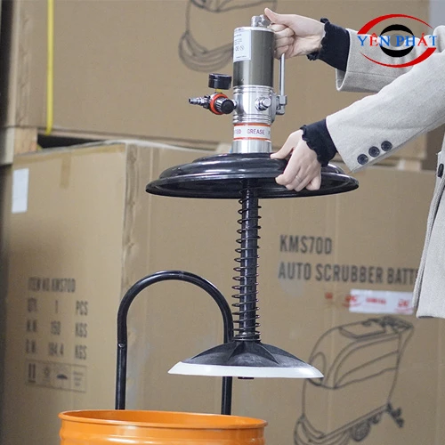 Máy bơm mỡ Kumisai 35L model KMS-35S 3