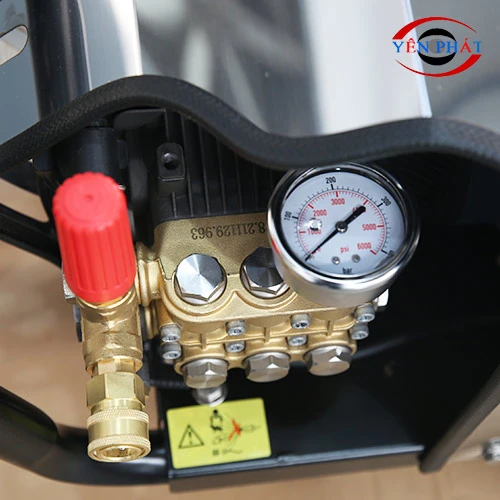 Máy rửa xe Kumisai tự động ngắt KMS 250/7.5 2