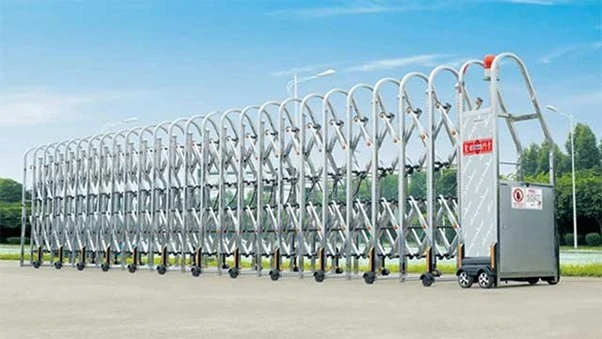 Cổng xếp điện có ray là gì?