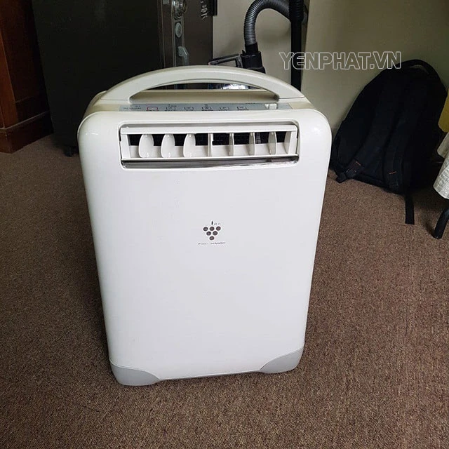 Máy hút ẩm Sharp CV-U71CH