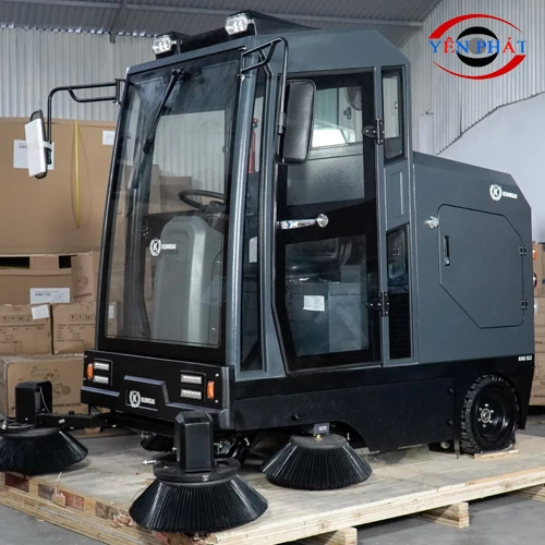 Xe quét rác ngồi lái Kumisai KMS-S12 2
