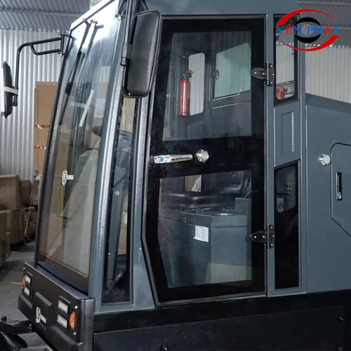 Xe quét rác ngồi lái Kumisai KMS-S12 5