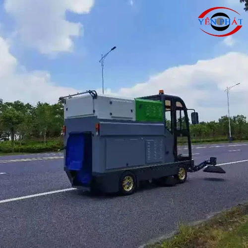 Xe quét rác công nghiệp ngồi lái Kumisai KMS 210 3