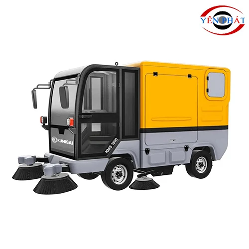 Xe quét rác công nghiệp ngồi lái Kumisai KMS 1800 1