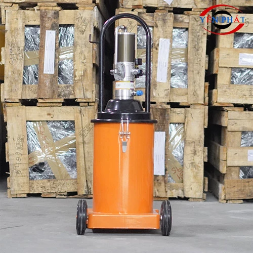 Máy bơm mỡ Kumisai 12L model KMS-12S 8
