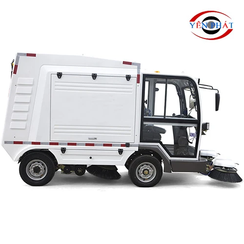 Xe quét rác công nghiệp ngồi lái Kumisai KMS-S2000 (Pin chì axit) 2