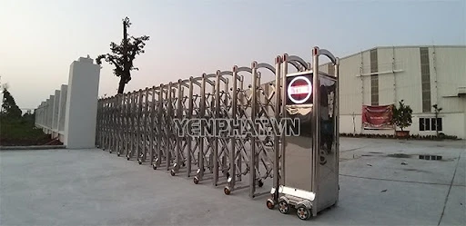 giá cổng xếp inox tại Hà Nội - Điện Máy Yên Phát