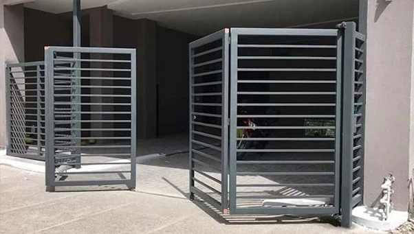 mẫu cổng xếp 6 cánh | Điện Máy Yên Phát
