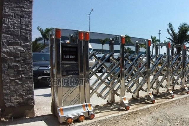 Có nhiều loại cổng nhà máy được sử dụng trên thị trường