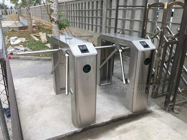 Bảo trì cổng xoay 3 càng đúng cách rất quan trọng để đảm bảo rằng thiết bị hoạt động ổn định