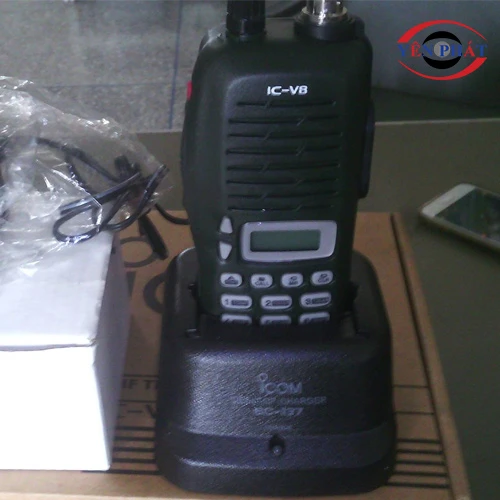 Bộ đàm cầm tay iCOM (IC-V8) VHF 3