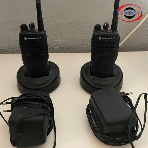 Bộ đàm cầm tay Motorola GP240 2