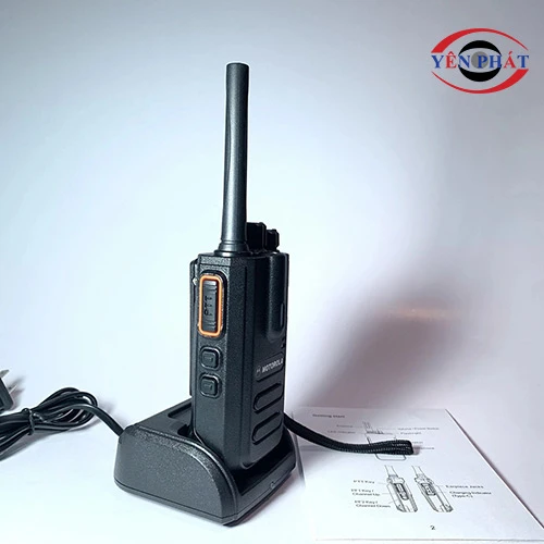 Máy bộ đàm Motorola CP550 3