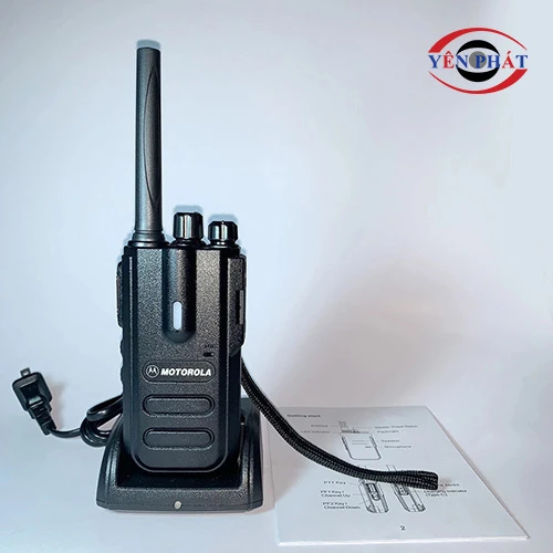 Máy bộ đàm Motorola CP550 2