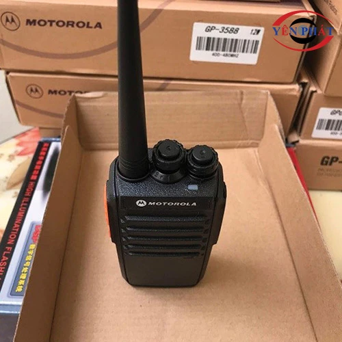 Máy bộ đàm Motorola GP 588 4