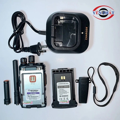 Máy bộ đàm Motorola XiR C6650 6