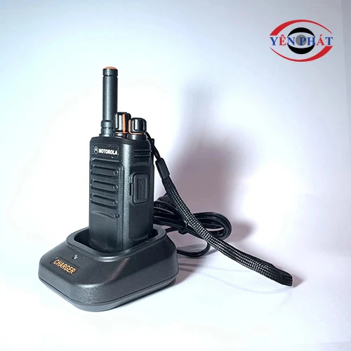 Máy bộ đàm Motorola XiR C6650 2