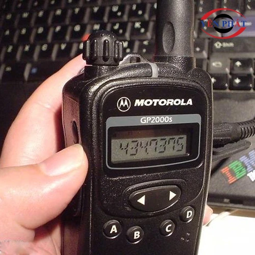 Bộ đàm cầm tay Motorola GP-2000s (VHF) 4