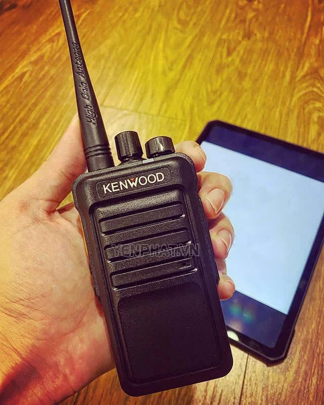 bộ đàm Kenwood TK-D50 có thể đàm thoại tức thì