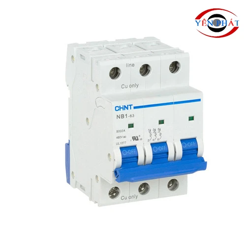 At tô mát máy rửa xe