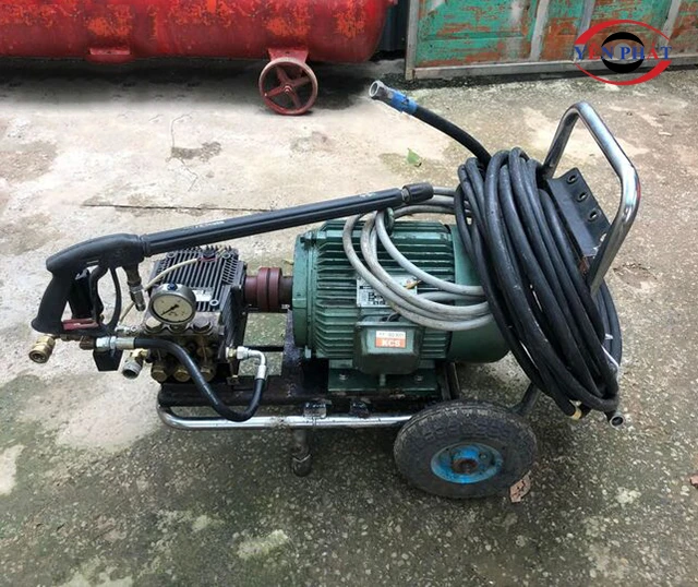 Máy rửa xe giá siêu rẻ