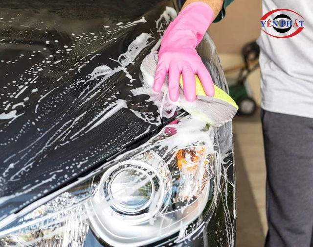 Rửa xe tại Đà Nẵng tỉ mỉ