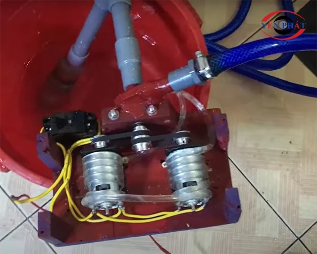 Máy rửa xe tự chế