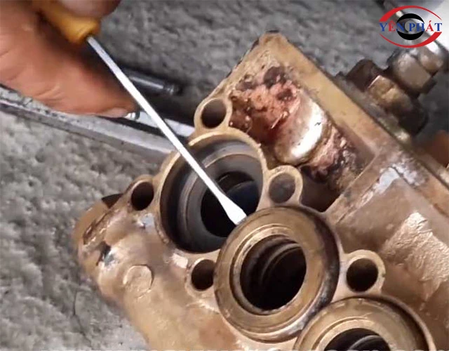 Thay phớt máy rửa xe tại nhà