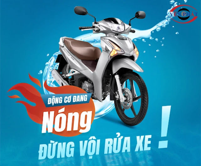 Không rửa xe máy khi động cơ xe còn nóng
