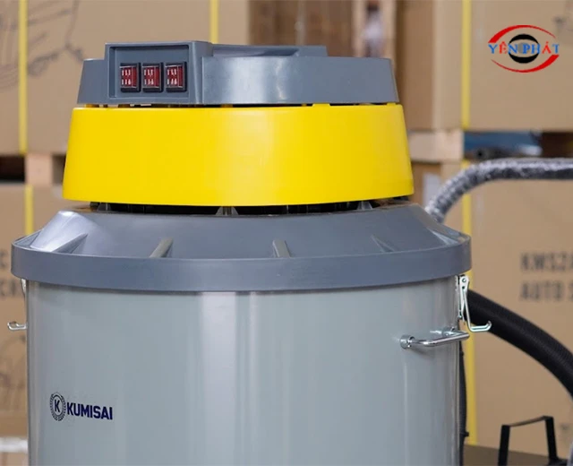Máy hút bụi công nghiệp Kumisai 200L KMS 601T 3 motor