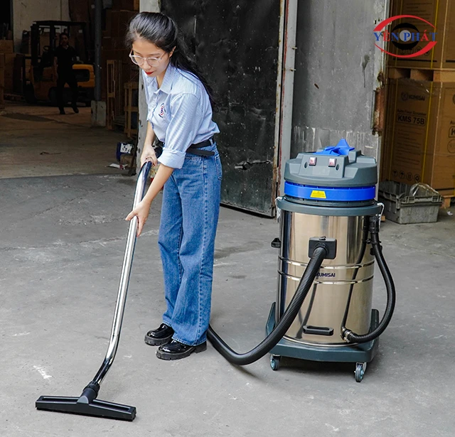 Sử dụng máy hút bụi công nghiệp Kumisai KMS70H-Hepa