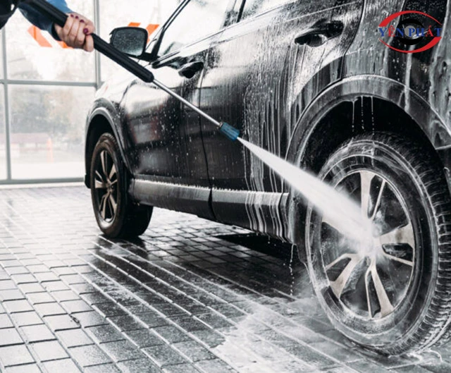 Học rửa xe ô tô chuyên nghiệp