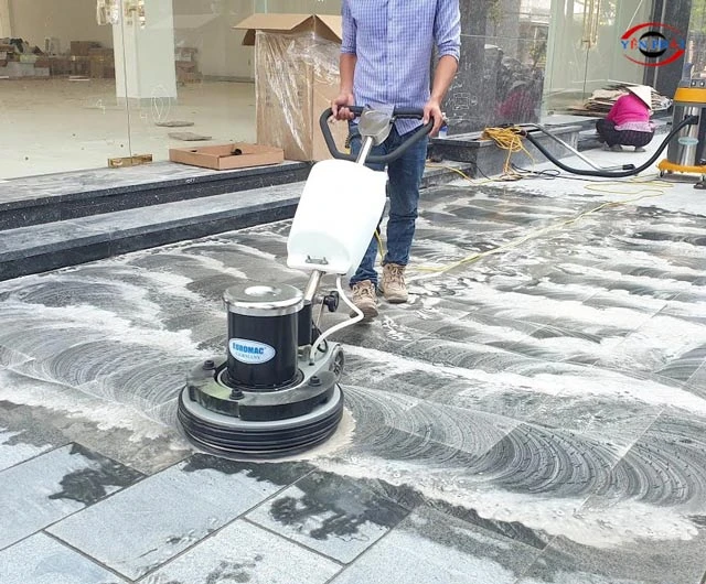 Sử dụng máy chà sàn đơn 