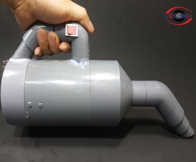 máy hút bụi tự chề từ ống nhựa