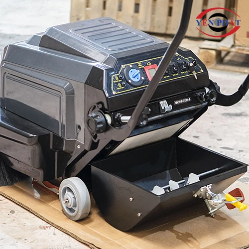 Xe quét rác đẩy tay công nghiệp Kumisai KMS S3 4