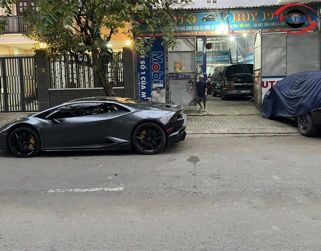 Rửa, bảo dưỡng xe Q8 Auto Huy Phong